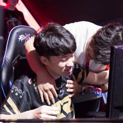 《英雄联盟》美测服新机制：如何避免“换线”惩罚？