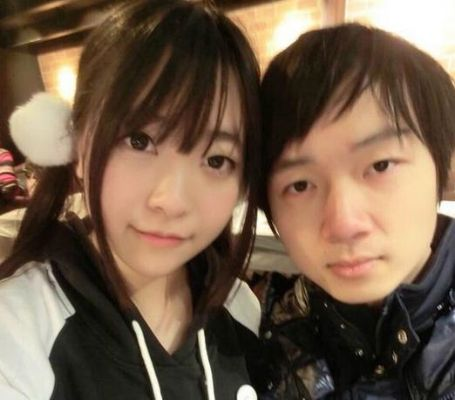 LOL冠军打野恋情揭秘！女友竟是同人文作者？