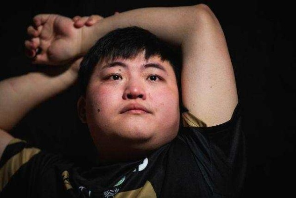 Uzi无限期休播 直播激情不再