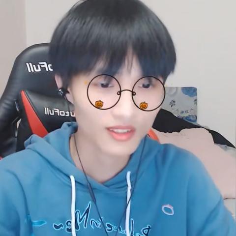 MLXG回应RNG赔付2500万：生活费都借的！揭秘电竞选手真实经济状况