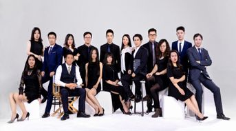 《尘埃掠夺者：揭秘幕后开发者团队》