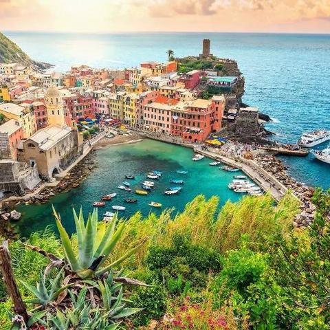 碧蓝航线BW2025惊艳展台：精灵恶魔共舞双生奇境！