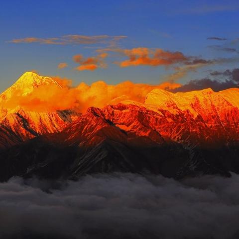 晴空之下装备套装攻略：最佳搭配推荐