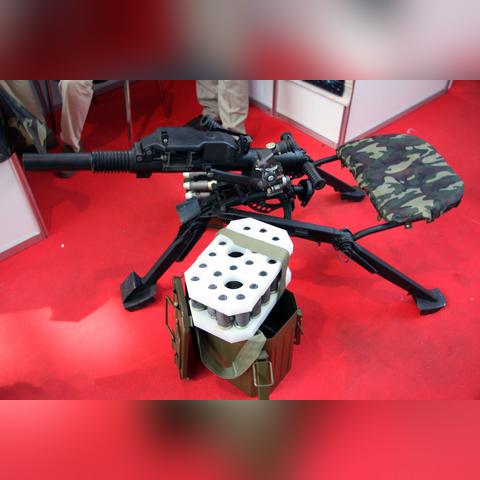 《弹壳特攻队雷电发射器攻略：轻松掌握高能玩法》