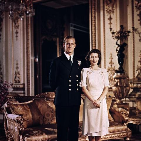 《疯狂梗传女王告白攻略：轻松通关秘籍》