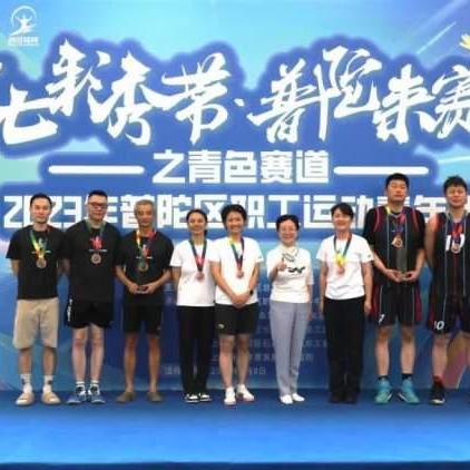 《2023年度热门橄榄球游戏盘点：哪款才是你的菜？》