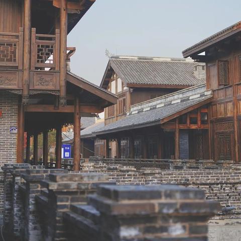 2024年必玩剧情丰富游戏盘点：沉浸式体验推荐