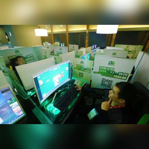 《热门棋牌游戏盘点：人气爆棚的十大必玩佳作》