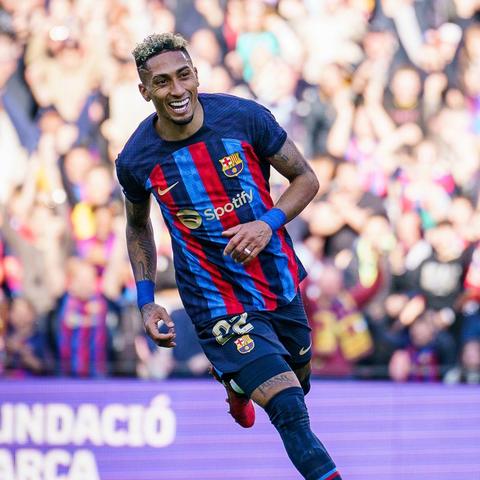 FC足球世界：巴尔德边路新星攻略揭秘