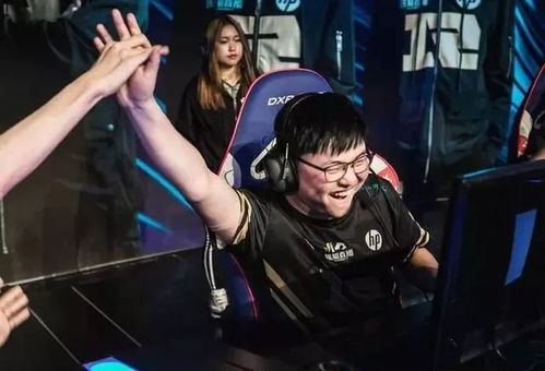 狂魔哥怒批Faker与Uzi：MSI冠军荣耀何在？