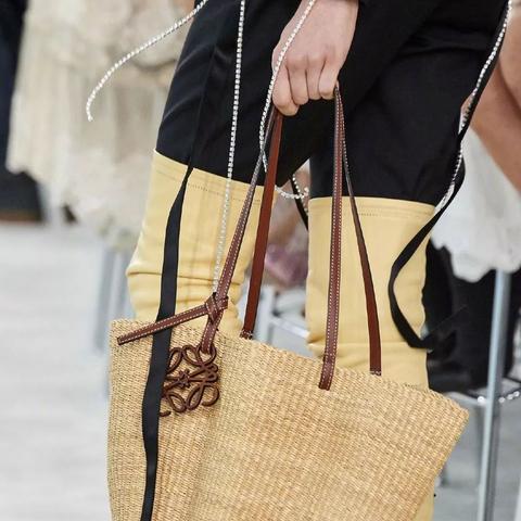 《爆款游戏速递：人气平台热门下载推荐》