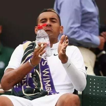 《热门暂停功能游戏排行：盘点最受欢迎的即时游戏》