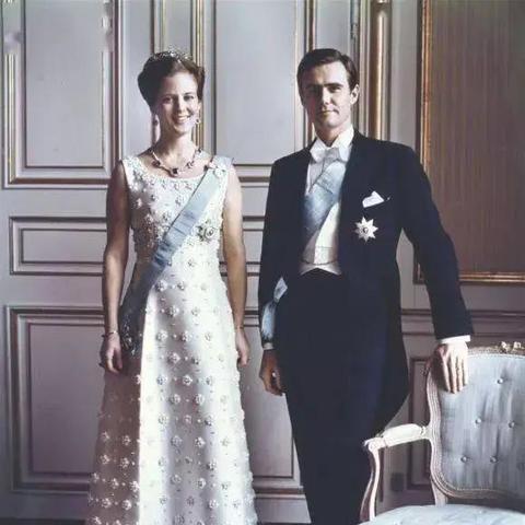 《电竞狂热者必看！2023年度十大竞技游戏盘点》