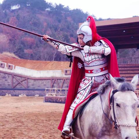 《盘点热门马匹游戏：不容错过的马战巅峰之作》