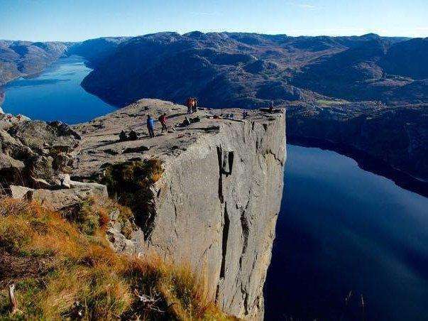 《幻塔峡湾峭壁攀登秘籍：轻松登顶攻略》