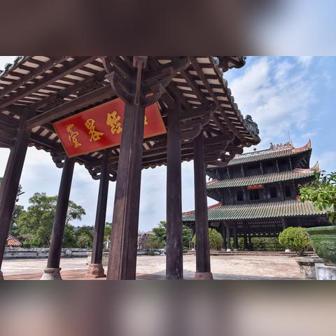 《四海兄弟故乡攻略：联机玩法与单人特色揭秘》