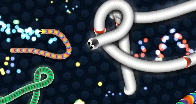 《十大热门贪吃蛇游戏盘点：哪个最好玩？》