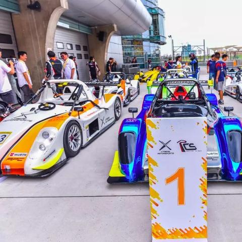 《赛车游戏巅峰对决：盘点十大热门赛车排行榜》