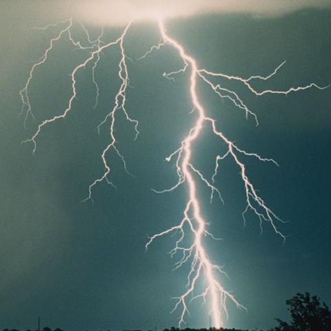 哈利波特雷电霹雳赛卡组攻略：最强卡组玩法揭秘