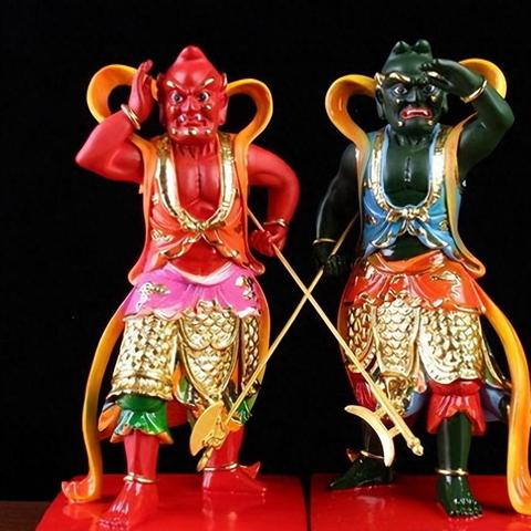 《光遇女巫派对红衣获取秘籍，轻松解锁红衣美装》