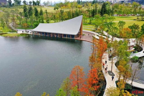 《湖畔秘境！揭秘王牌竞速湖边老宅打卡圣地》