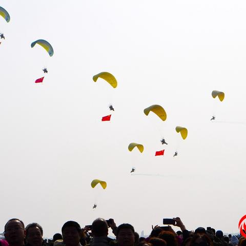 《热门飞行游戏盘点：盘点那些让人上瘾的飞行盛宴》