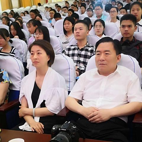 基地建设游戏盘点：盘点热门基地建设游戏，打造你的梦想基地