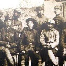 《新手攻略！逃跑吧！少年视野与道具深度解析》