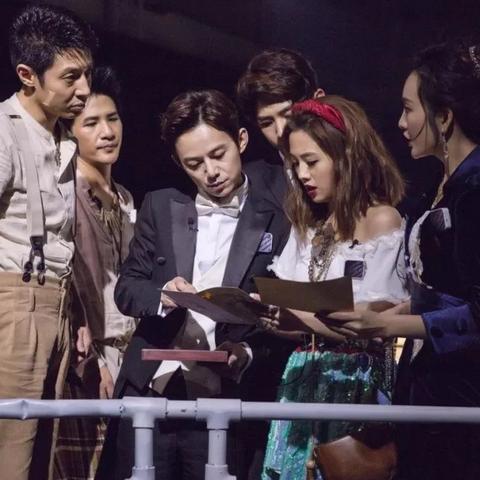 《热门下载排行：揭秘点击率超高的热门游戏》