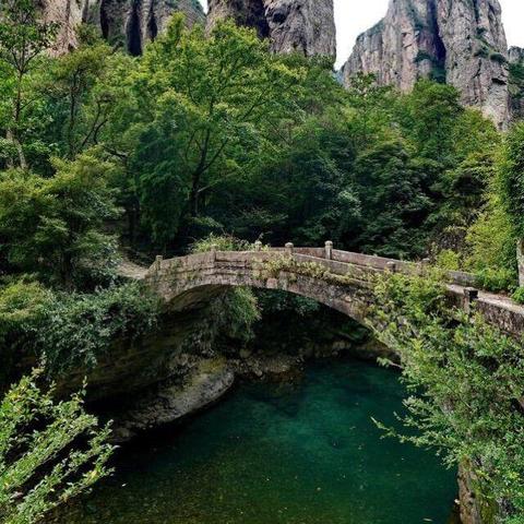 《免费开服游戏盘点：热门新游推荐，不容错过！》