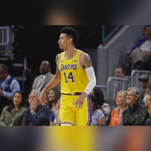 《十字防守技巧攻略：轻松登顶高分榜》