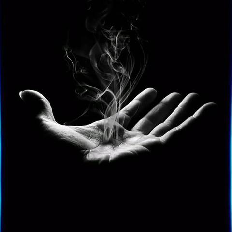 《暗黑游戏精选：热门下载排行，探索黑暗世界！》