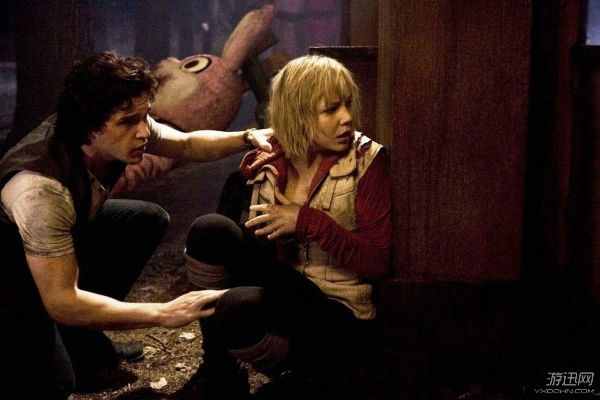 《寂静岭》主演自曝拍摄惨痛经历：崩溃疗愈新揭秘