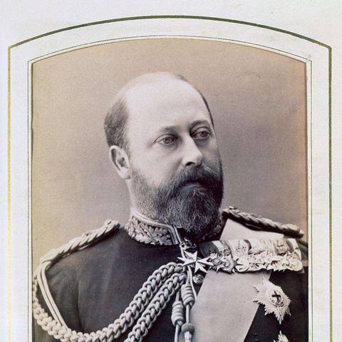 《王国：两位君主》十周年庆典盛大开启！免费周末狂欢，独家加冕周活动来袭