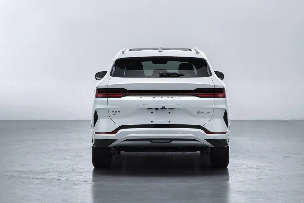 比亚迪神车落幕！宋PLUS停产，全新换代车型即将亮相