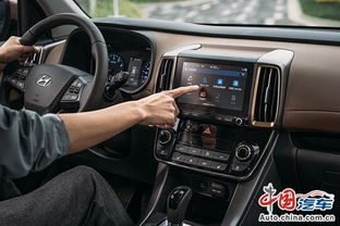 孙红雷试驾Hyper版极氪9X即购，揭秘新一代电竞座驾神韵