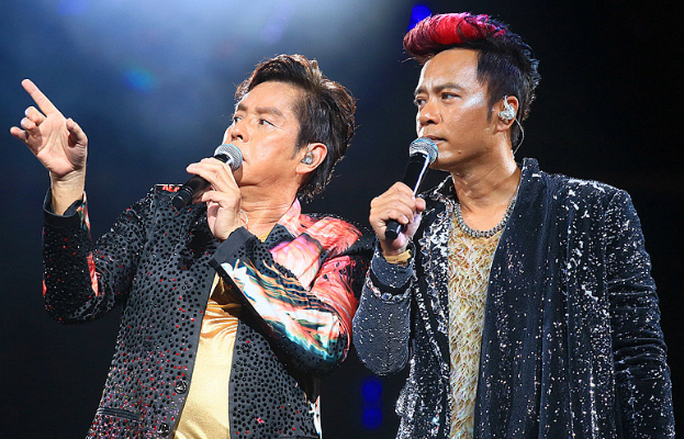 “谭咏麟李克勤同框秀，旅游照揭秘‘左麟右李’新动态”