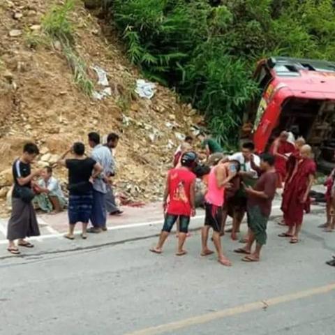 《人道Z》兑换码攻略：2025年最新兑换大全，独家秘籍速来领取！