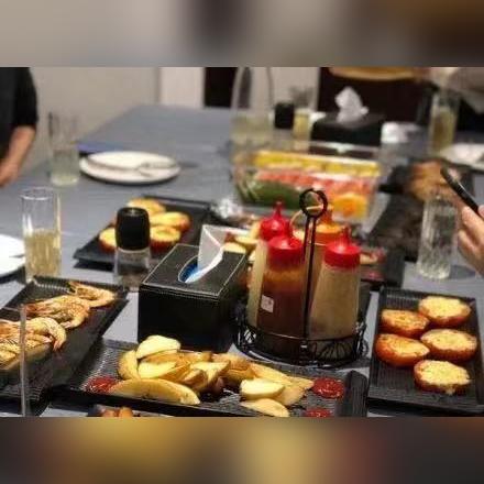 《出租女友》剧情反转揭秘：角色自主行动，剧情走向成谜！