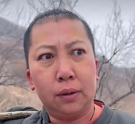 《羊蹄山》雨姐颜值逆袭！COS小哥低成本挑战，谁能笑到最后？