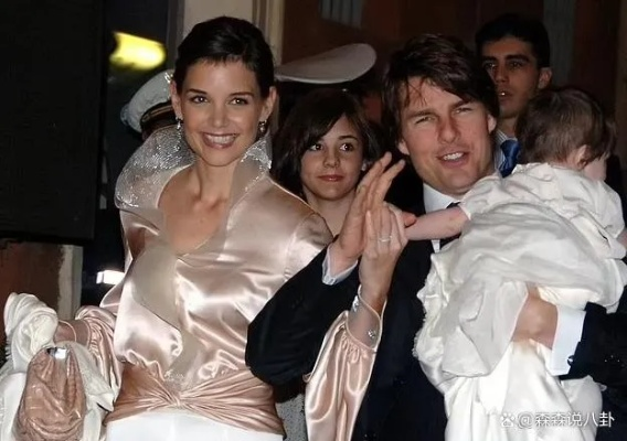 阿汤哥再婚计划曝光：太空婚礼，小26岁女友成焦点