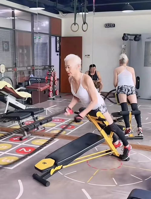 轮椅逆袭！24岁截瘫少女打造麒麟臂，健身奇迹震撼全网