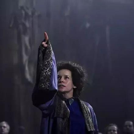 寂静岭表演挑战揭秘：深入剧情分支解锁演员身份迷失之谜