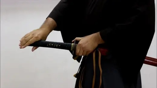 剑术家《羊蹄山》大太刀绝技：一招拔刀，揭秘收刀奥秘！