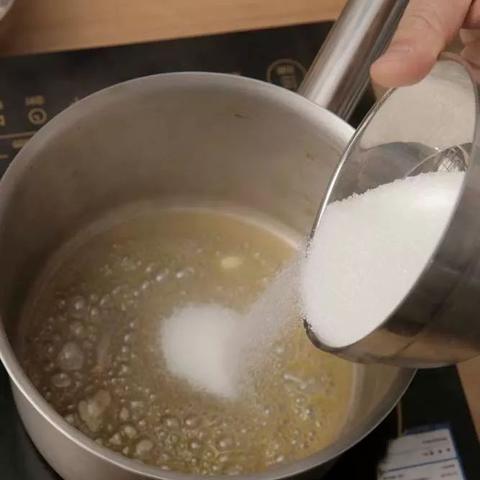 《太敢穿了！》梨体模惊艳亮相日本COS展，COS界新宠诞生