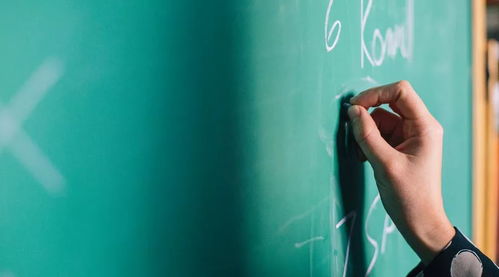 何老师揭秘：不老神话背后的精力下滑危机，探寻抗衰老新秘籍