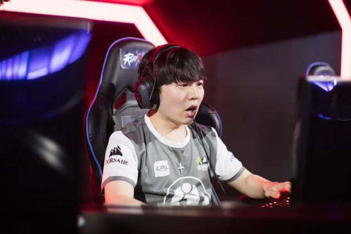 电竞新星曾卓君加盟Falcons战队！独家帅照首曝引热议