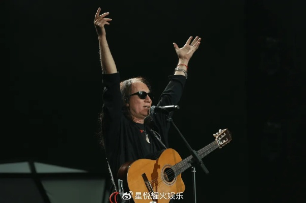 摇滚吉他传奇艾斯·弗莱利逝世：74岁摇滚精神永恒传承