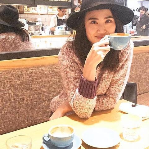 《绝区零》1.1版本升级秘籍：畅销榜第四的秘密！