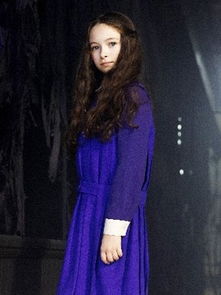 《寂静岭f》女主惊艳亮相！清新穿搭风格大揭秘，可爱俏皮美翻天